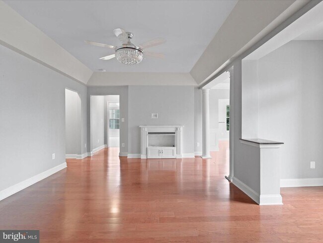 Building Photo - 9200 Charleston Dr