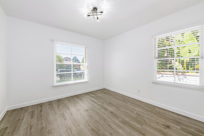 Building Photo - 16812 Addison St