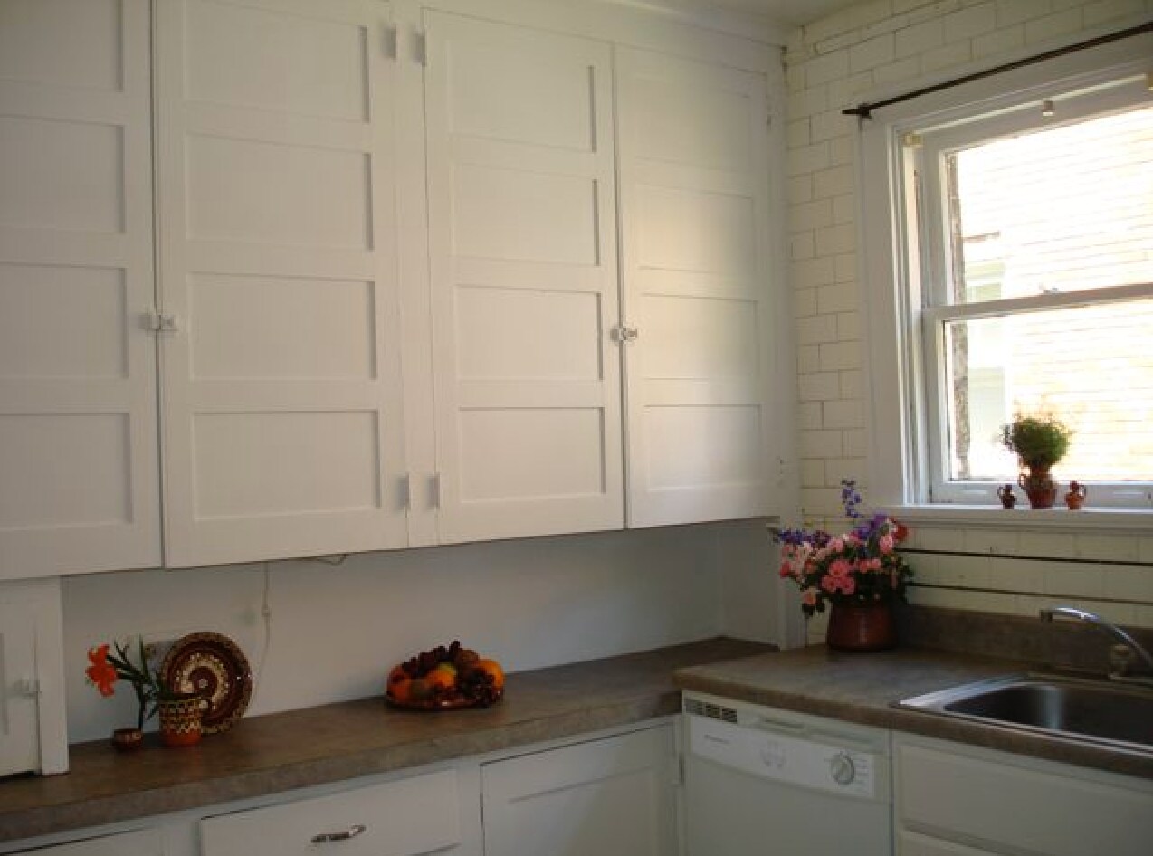 Building Photo - 252 S Winebiddle St