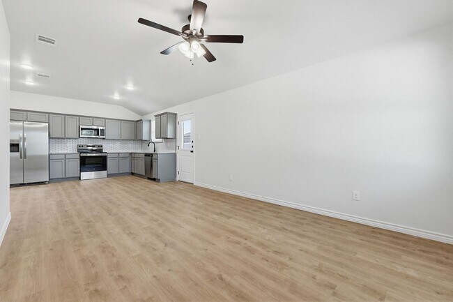Building Photo - 503 Bonnie Dr