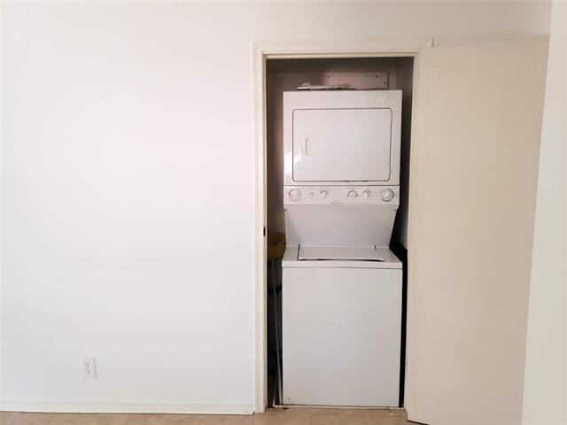 Building Photo - 11038 Wyatt St