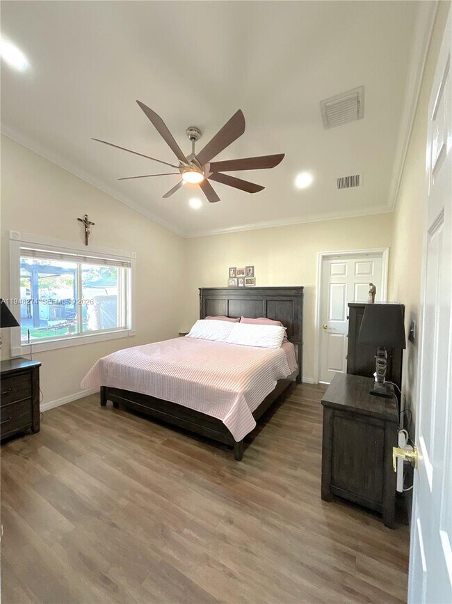 Building Photo - 13364 SW 44th St