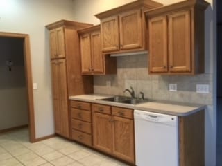 Building Photo - 2503 Willow Spring Dr