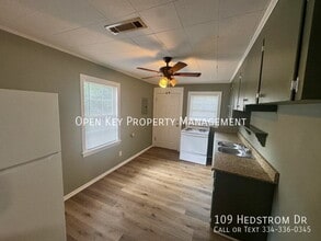 Building Photo - 109 Hedstrom Dr