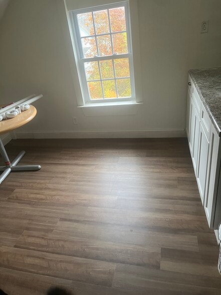 Building Photo - 15 Chisholm Ave