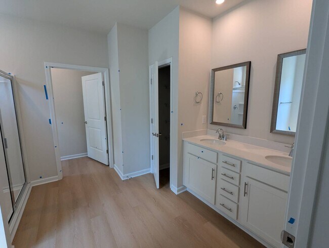 Building Photo - 3099 Blenheim Ct