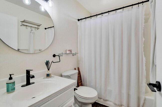 Building Photo - COMING SOON! Must See 4 bedroom 2 bath Home