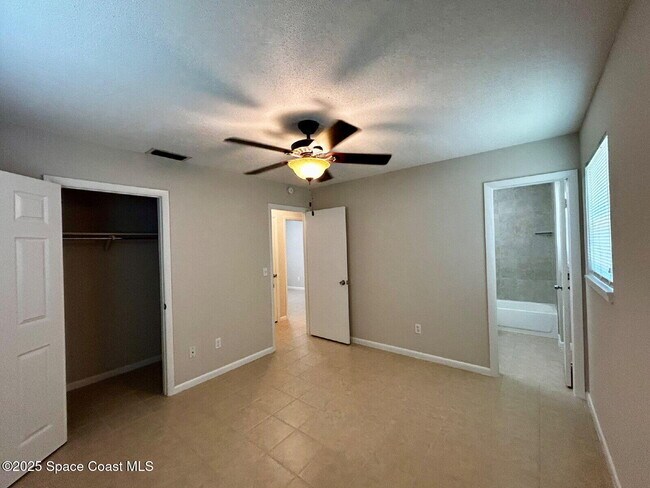 Building Photo - 1435 Belford Ct