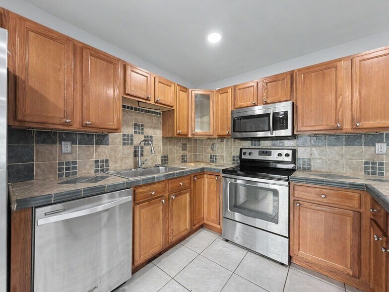 Building Photo - 13435 SW 257th Terrace