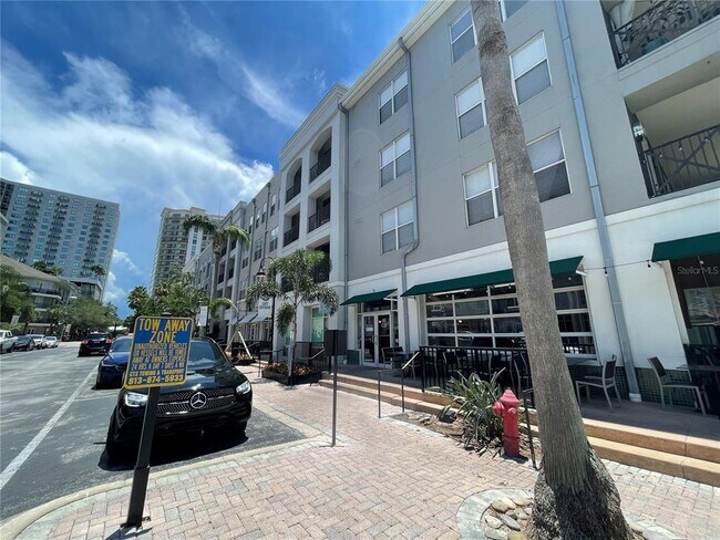 Building Photo - 700 S Harbour Island Blvd