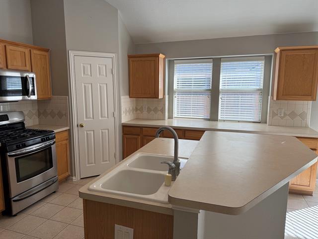 Building Photo - 1329 Bent Tree Dr