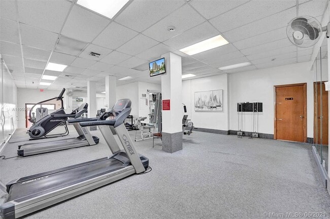 Building Photo - 3800 S Ocean Dr