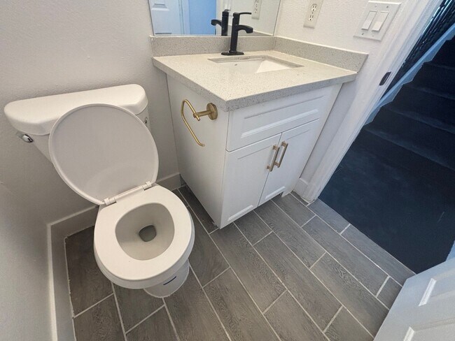 Building Photo - Spacious 4Br/3Ba Home in Galena Pointe – in North Las Vegas