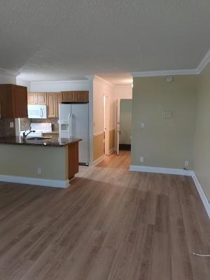 Building Photo - 2501 Riverside Dr