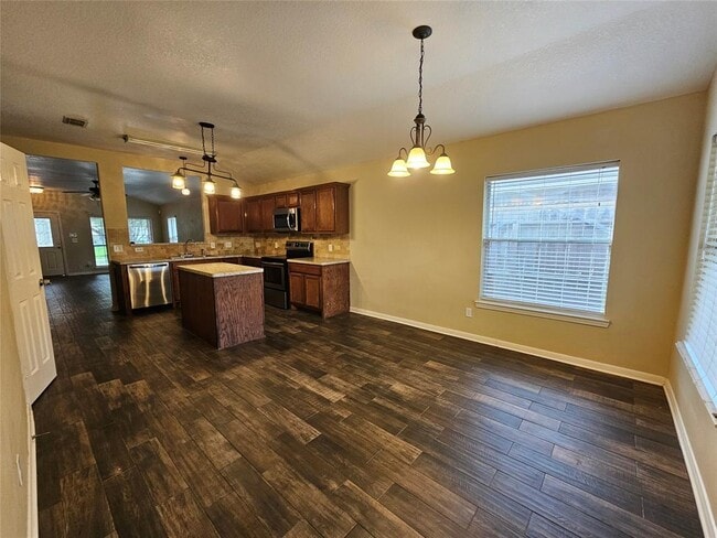 Building Photo - 22434 Highfield Ridge Ln