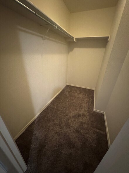 Building Photo - 8411 Sunset Canyon Dr