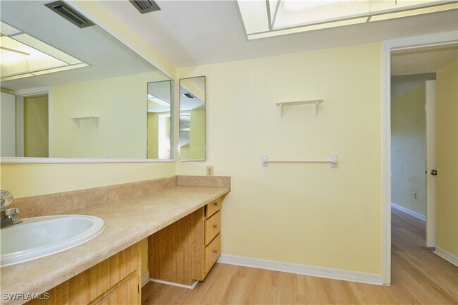 Building Photo - 12481 McGregor Blvd