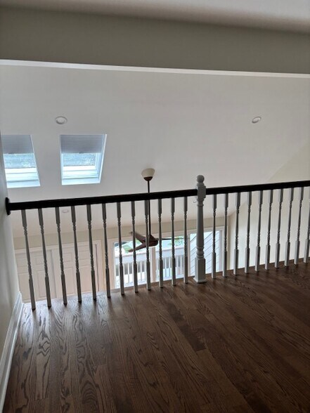Loft - 15 River Rd