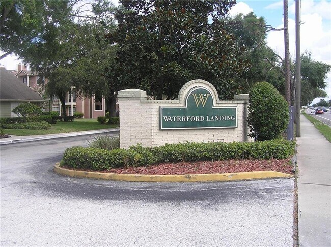 Building Photo - 2550 N Alafaya Trail