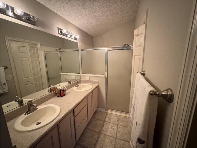 Building Photo - 8850 SE 167th Mayfield Pl