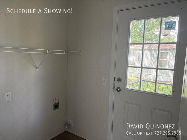 Building Photo - 105 Azalea Ave