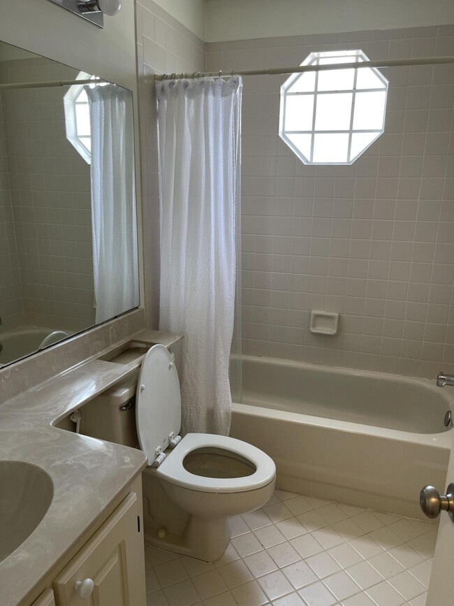 Building Photo - 6508 Via Regina