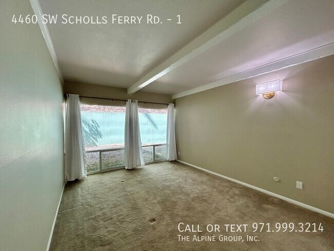 Building Photo - 4460 SW Scholls Ferry Rd