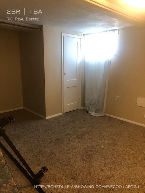 Building Photo - Beautfiul Vintage 2Br with Exposed brick!