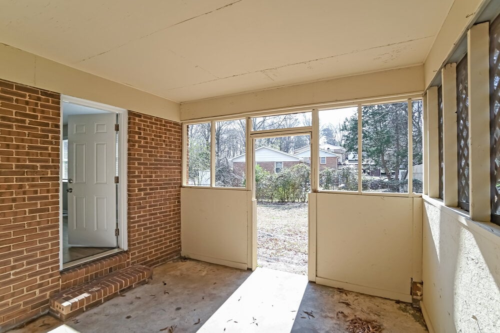 Building Photo - 1618 Longleaf Dr