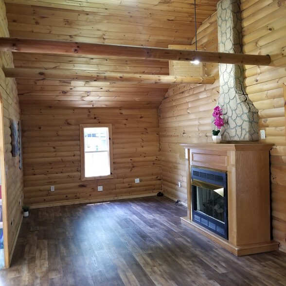 Building Photo - 173 Lacy Hollow Rd