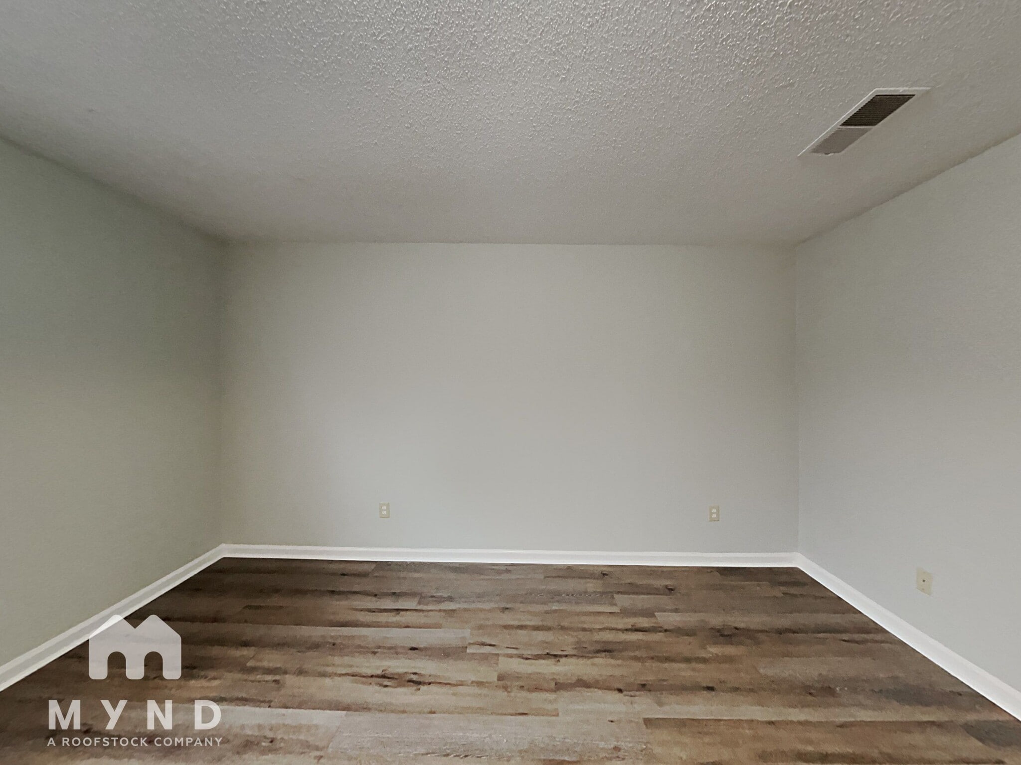 Building Photo - 1824 Whitehead Dr