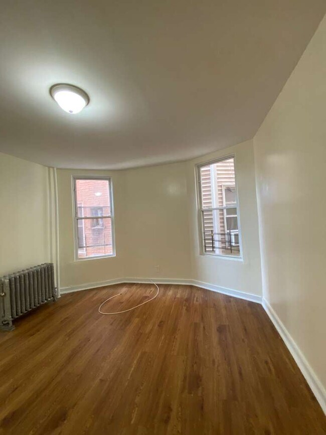 Building Photo - 117 Ludlow St