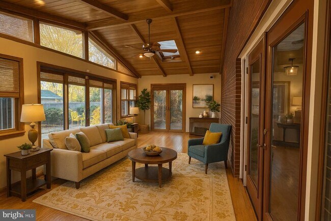 Building Photo - 6726 S Kings Hwy