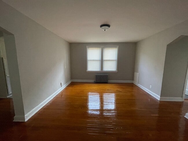 Interior Photo - 5740 COLORADO AVE NW