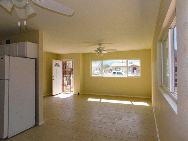 Building Photo - 8308 Capitan Cir