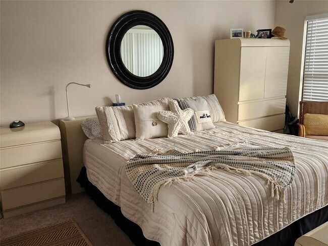 Building Photo - 6291 Bahia Del Mar Cir N