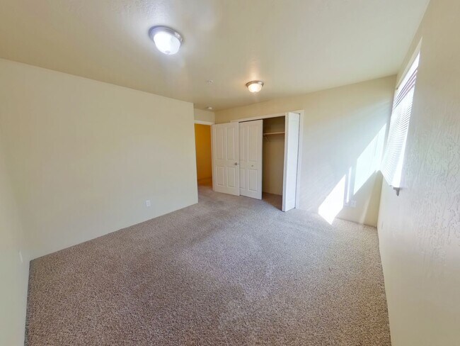 Building Photo - 3462 Alder Alley