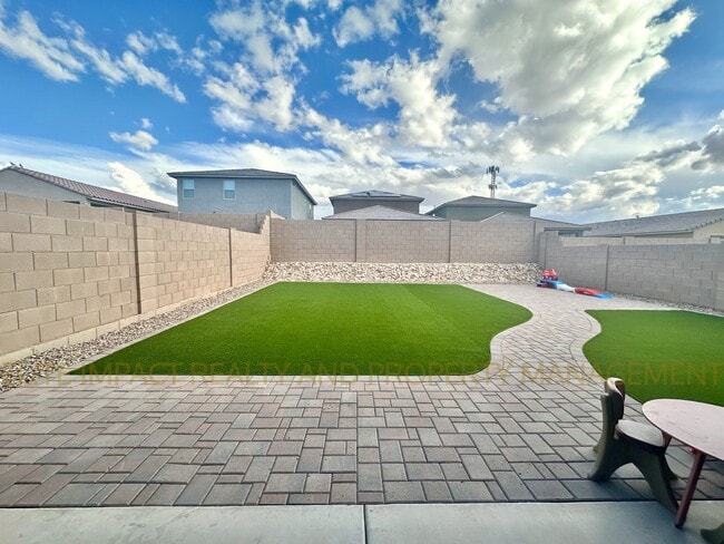 Building Photo - 7755 S Via Casa De Campo