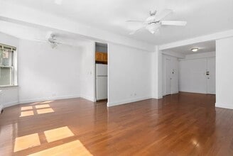 Building Photo - 135 Willow St