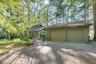 Building Photo - Mid Century Charming Bothell Home For Rent!