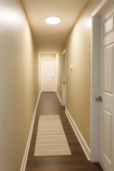 Building Photo - 466 S Main St