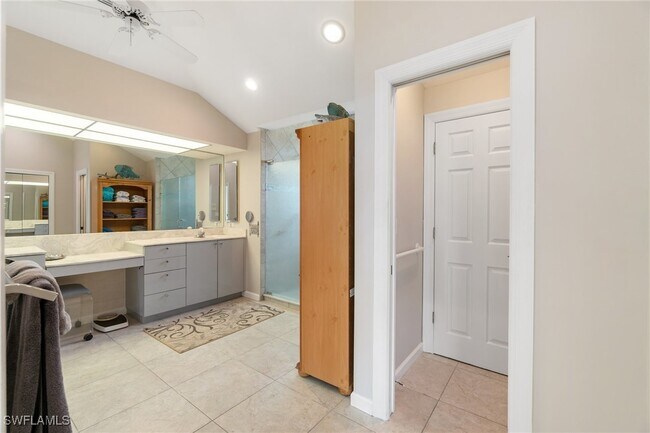 Building Photo - 90 Southport Cove