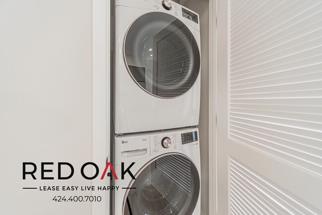 Building Photo - 5320 Cartwright Ave