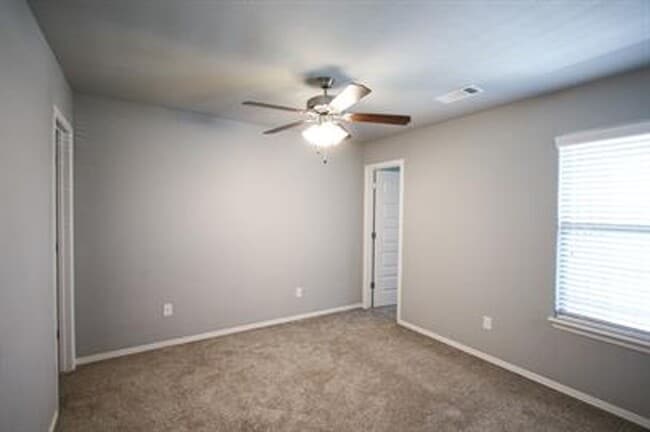 Building Photo - Rupple Meadows - 4 bed / 4 bathroom Coming In April