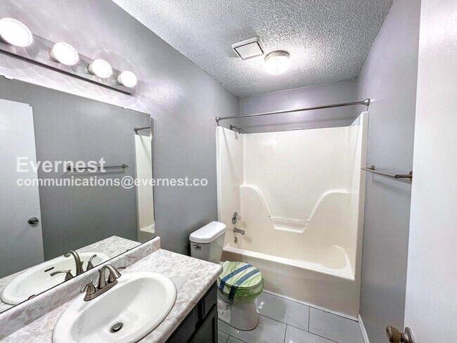 Building Photo - 1709 Gamble Rd