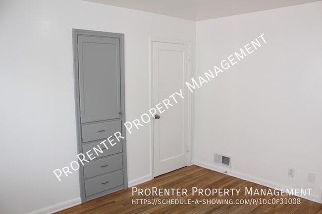 Building Photo - 1107 E 800 S