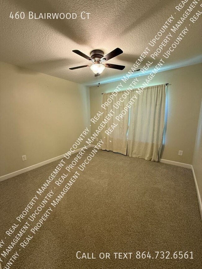 Building Photo - 460 Blairwood Ct