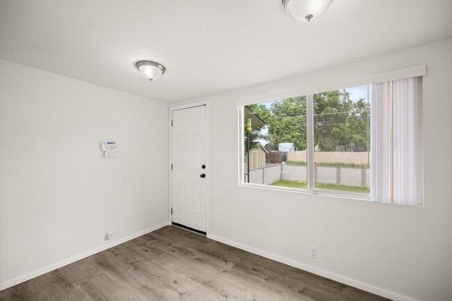 Building Photo - 2604 W Sinto Ave