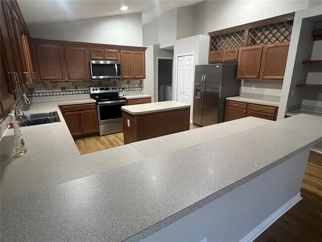 Building Photo - 1063 Bluegrass Dr