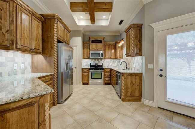Building Photo - 2101 Kendal Ct